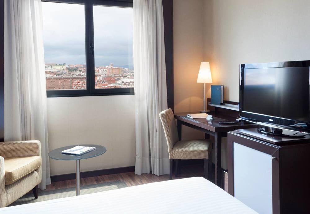 Ac Hotel Oviedo Forum By Marriott Exteriör bild