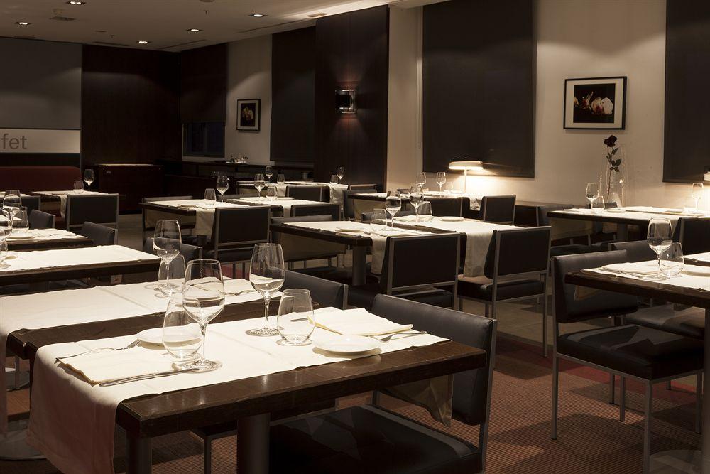 Ac Hotel Oviedo Forum By Marriott Exteriör bild