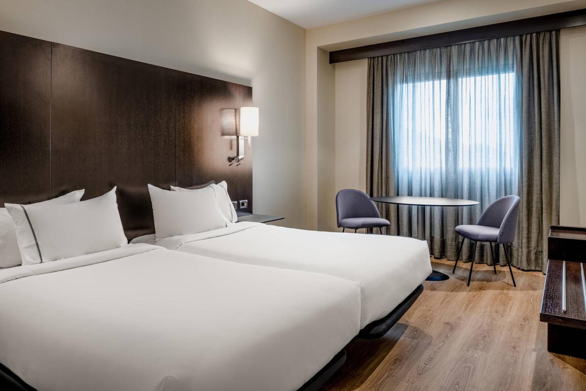 Ac Hotel Oviedo Forum By Marriott Exteriör bild
