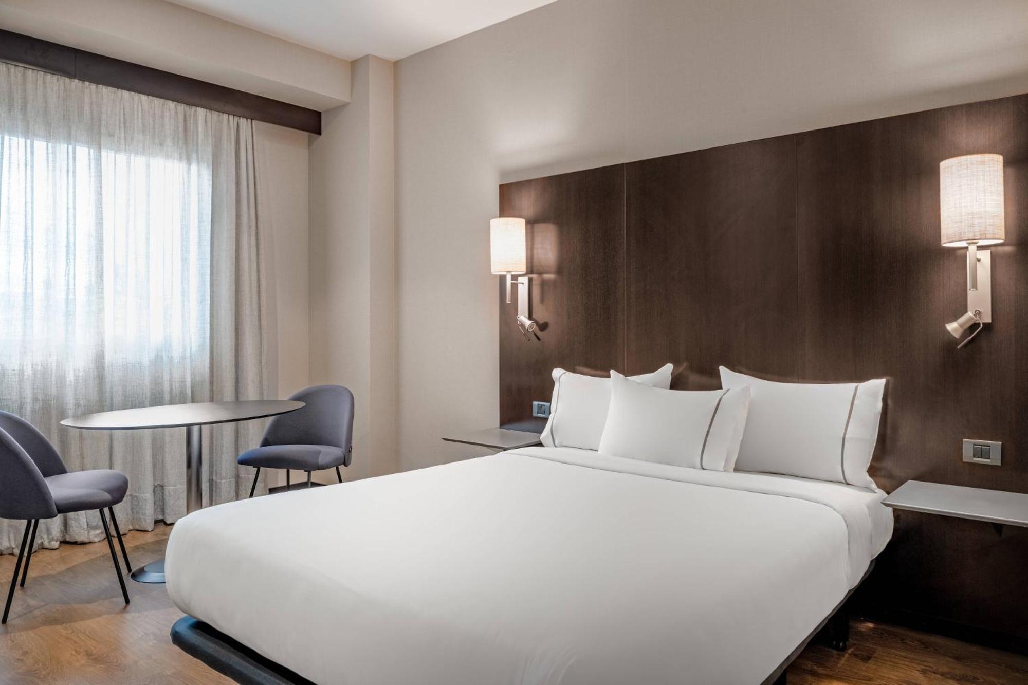 Ac Hotel Oviedo Forum By Marriott Exteriör bild